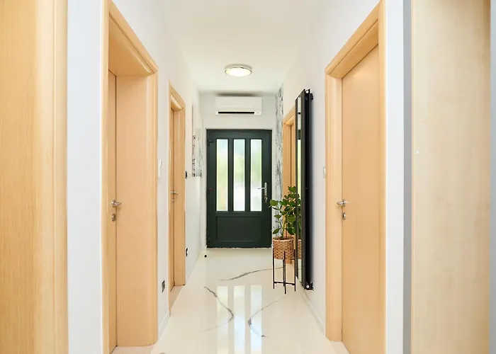 Hedera Estate Hedera A54 דירה *